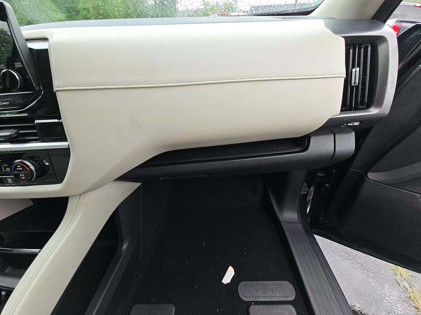 2022 Nissan Pathfinder SL AWD