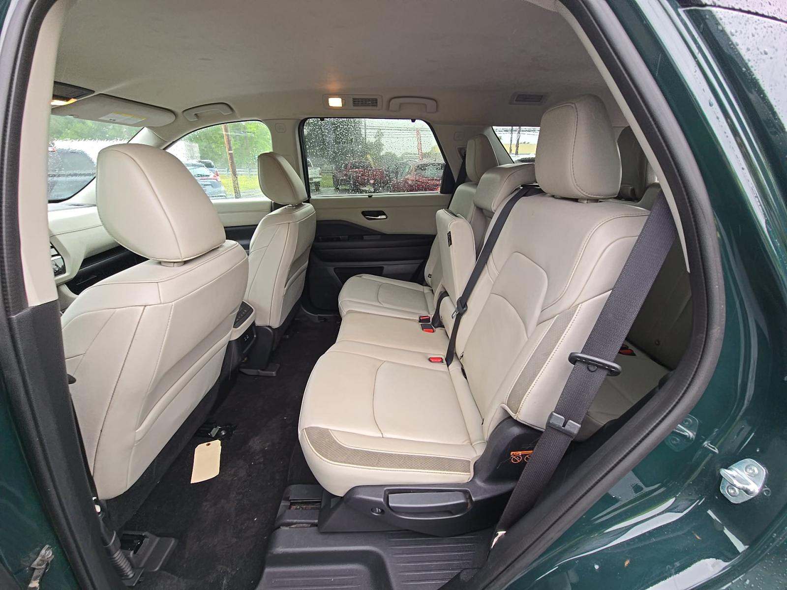 2022 Nissan Pathfinder SL AWD