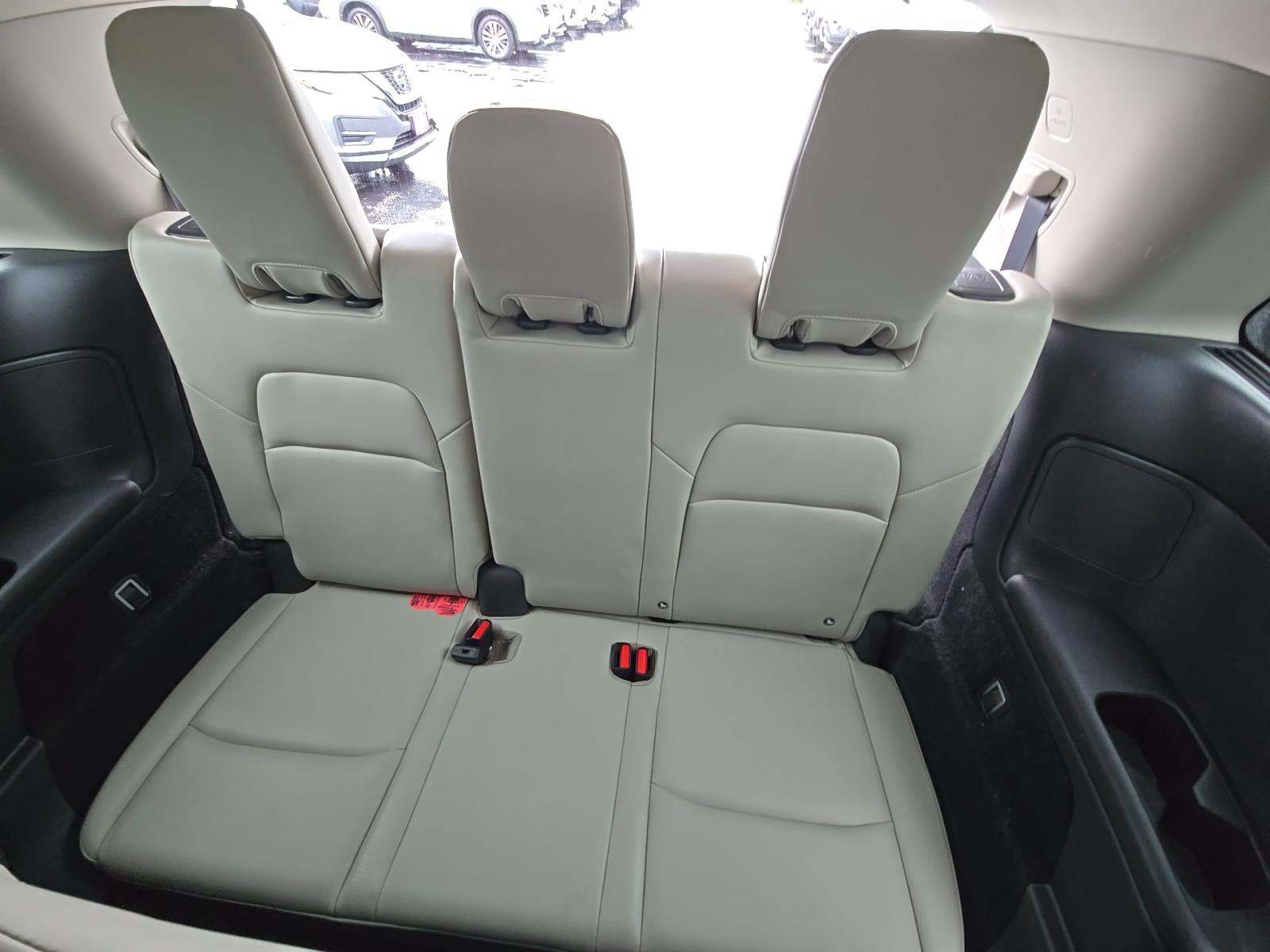 2022 Nissan Pathfinder SL AWD