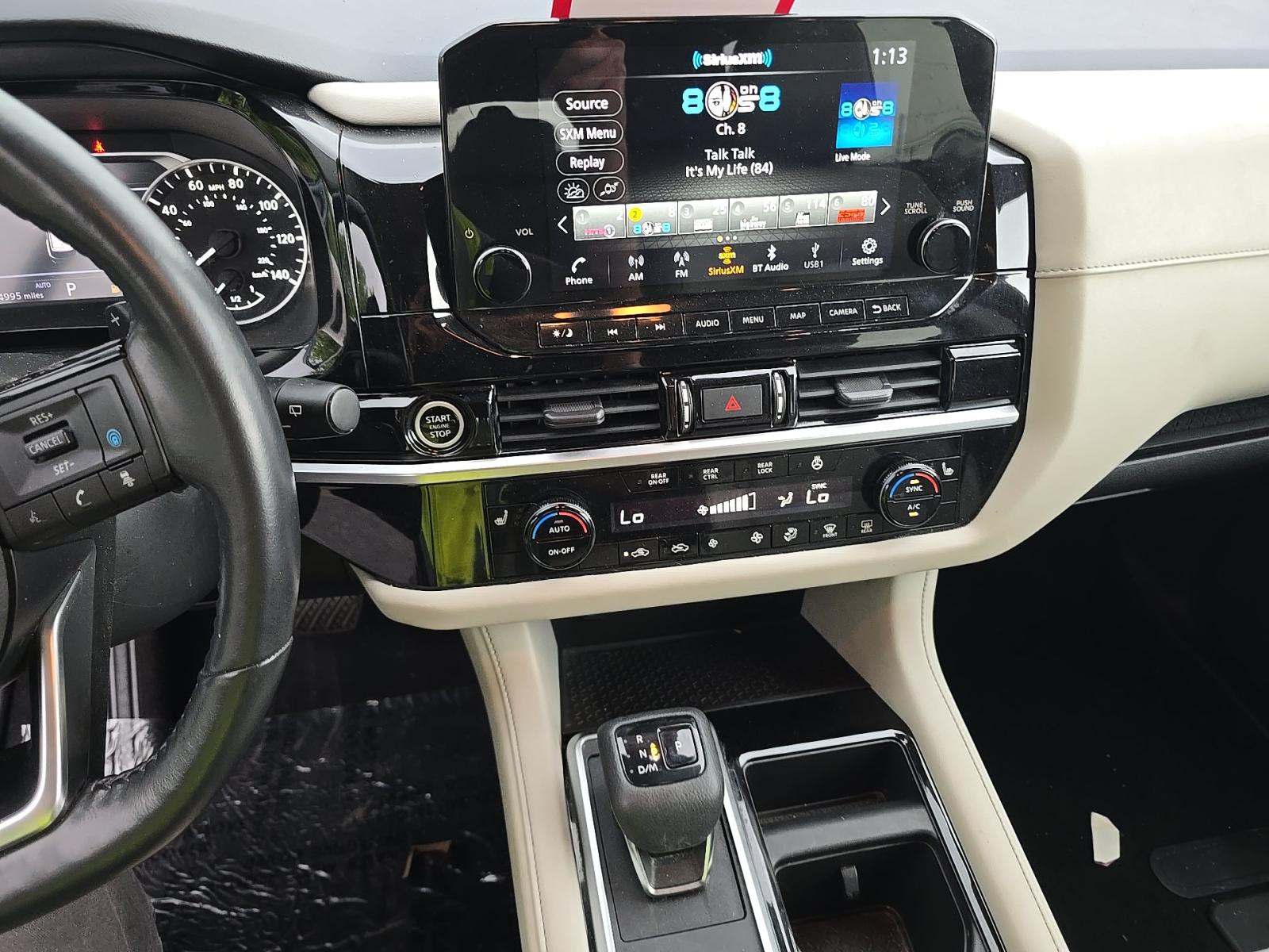 2022 Nissan Pathfinder SL AWD