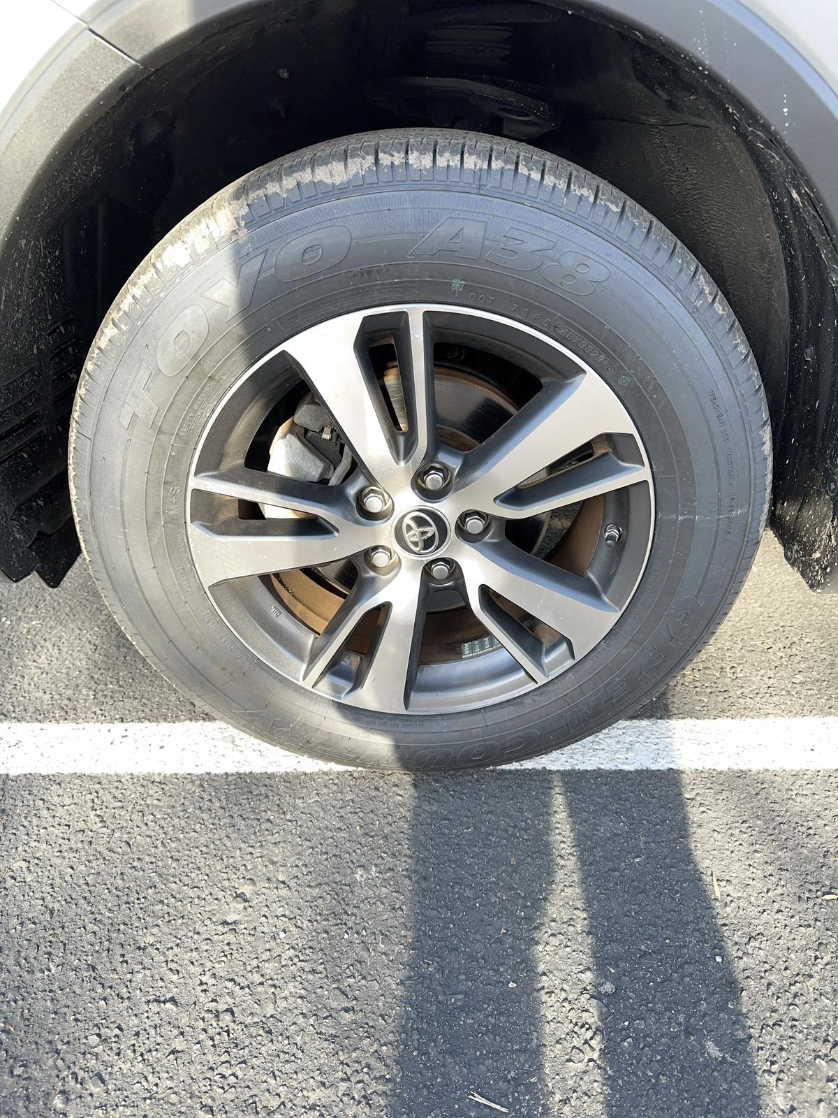 2017 Toyota RAV4 XLE AWD