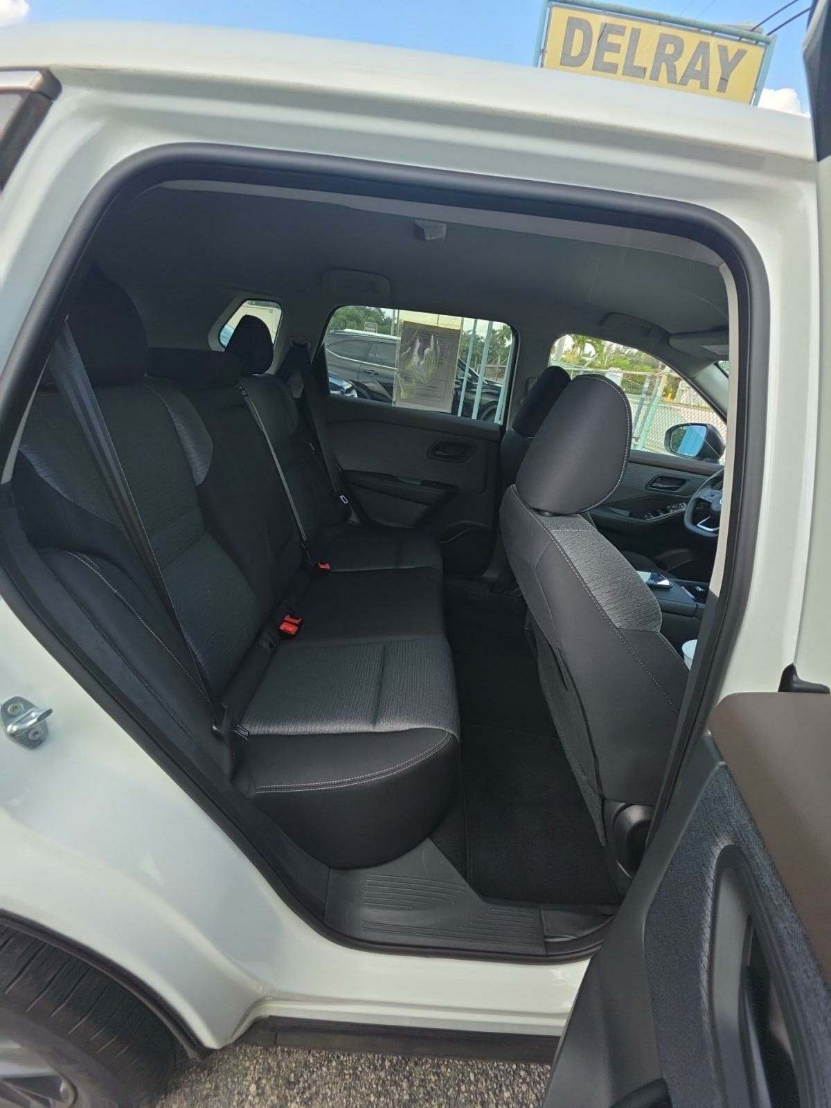 2021 Nissan Rogue S FWD