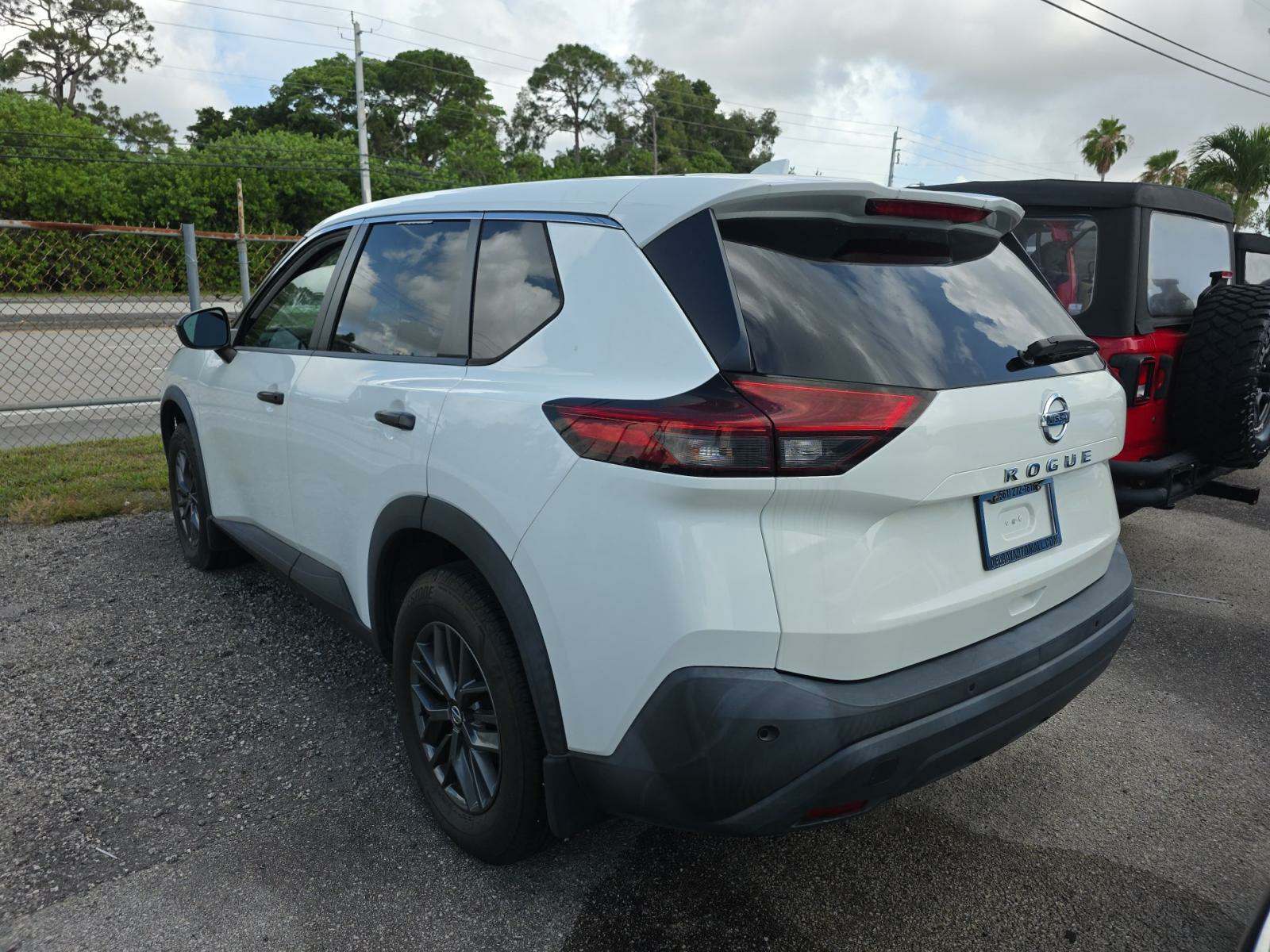 2021 Nissan Rogue S FWD