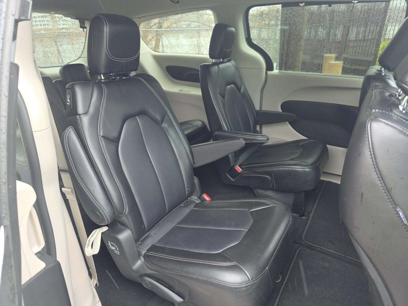 2024 Chrysler Pacifica Touring L FWD