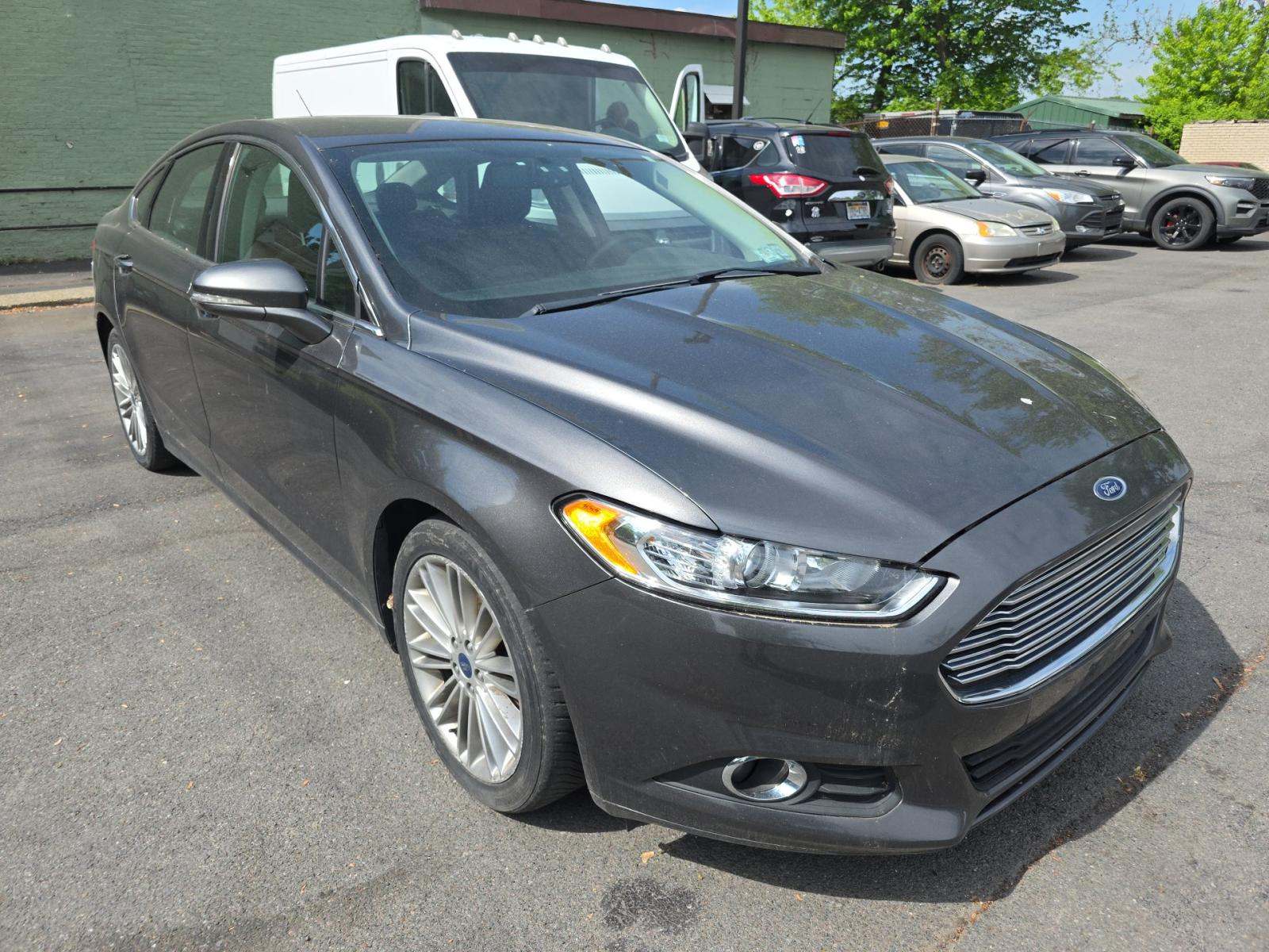 FORD FUSION - 4