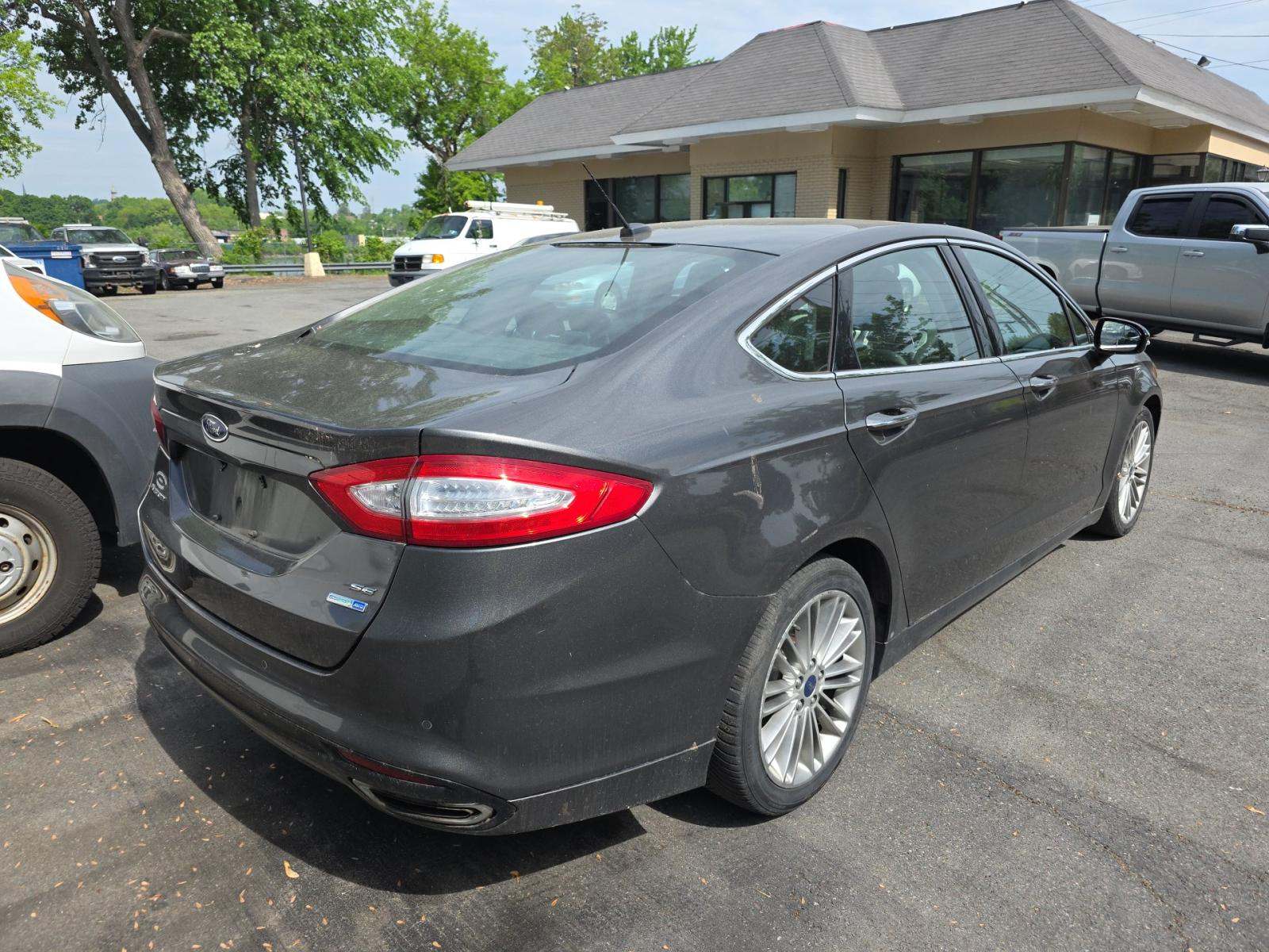 FORD FUSION - 3