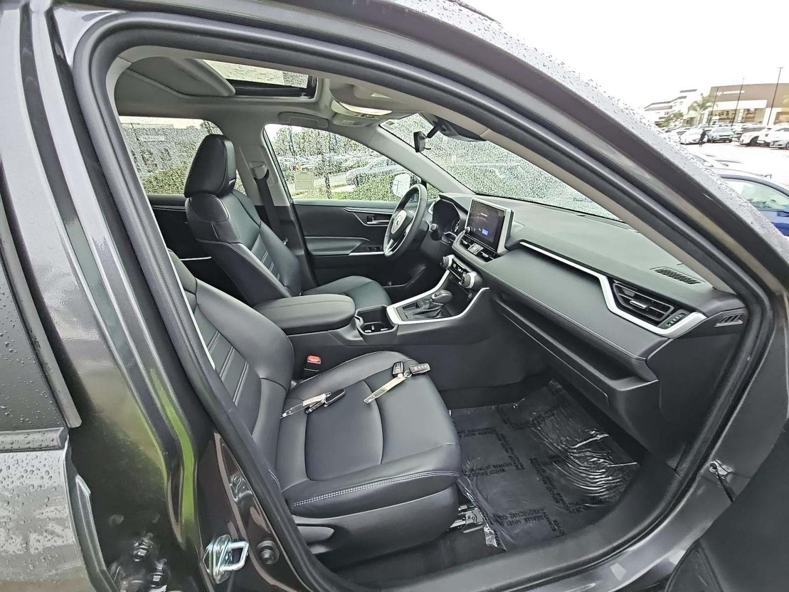 2023 Toyota RAV4 XLE Premium FWD