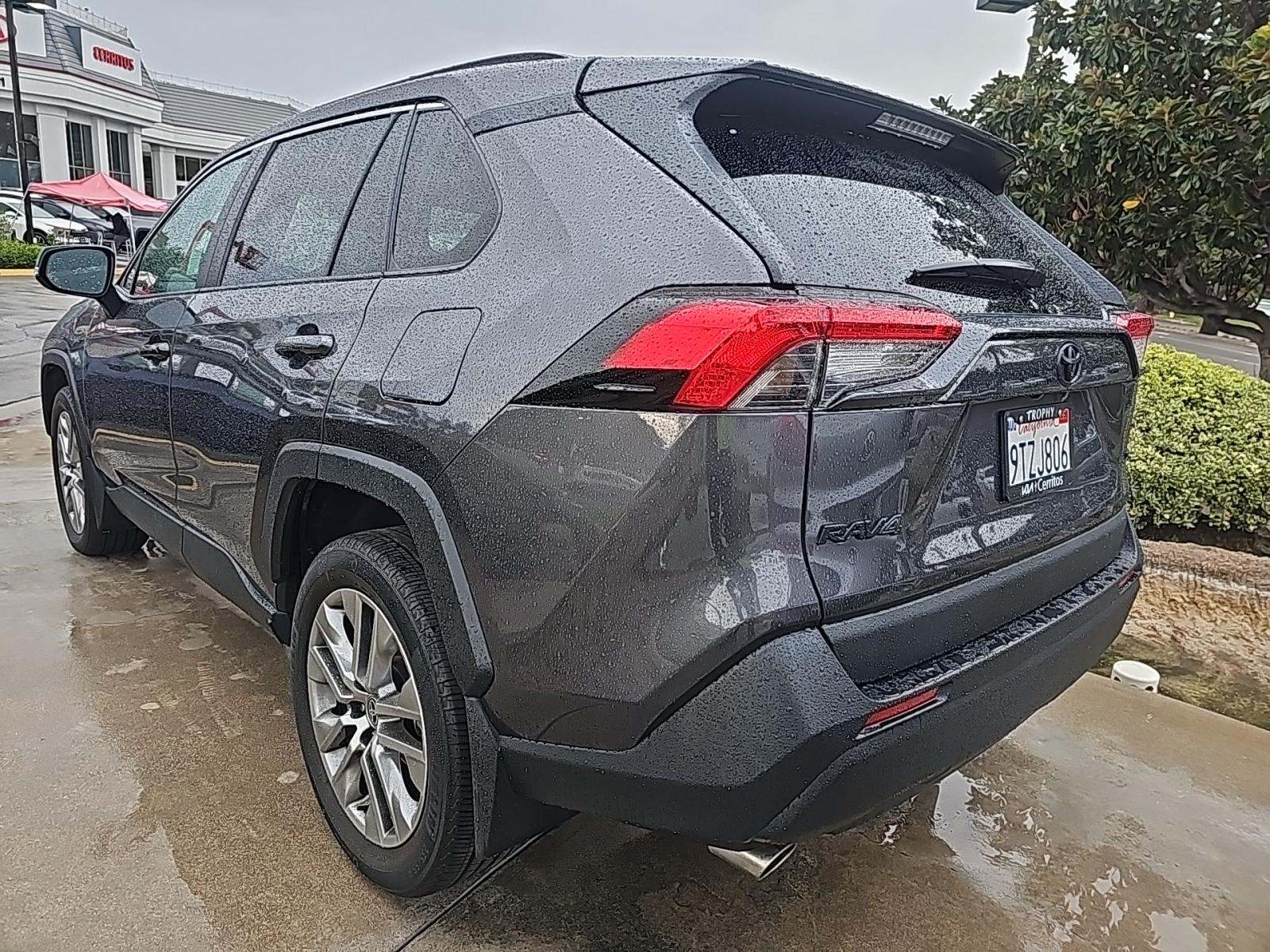 2023 Toyota RAV4 XLE Premium FWD