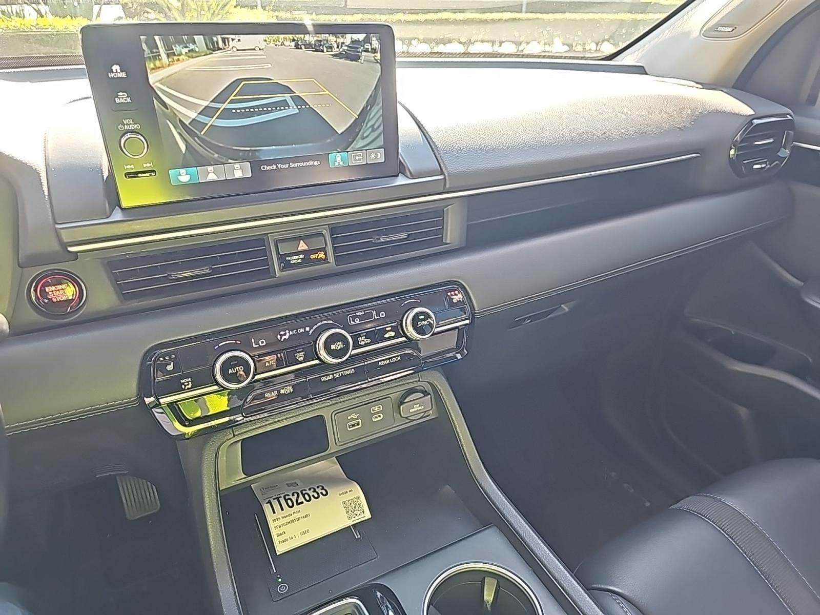 2025 Honda Pilot Touring FWD