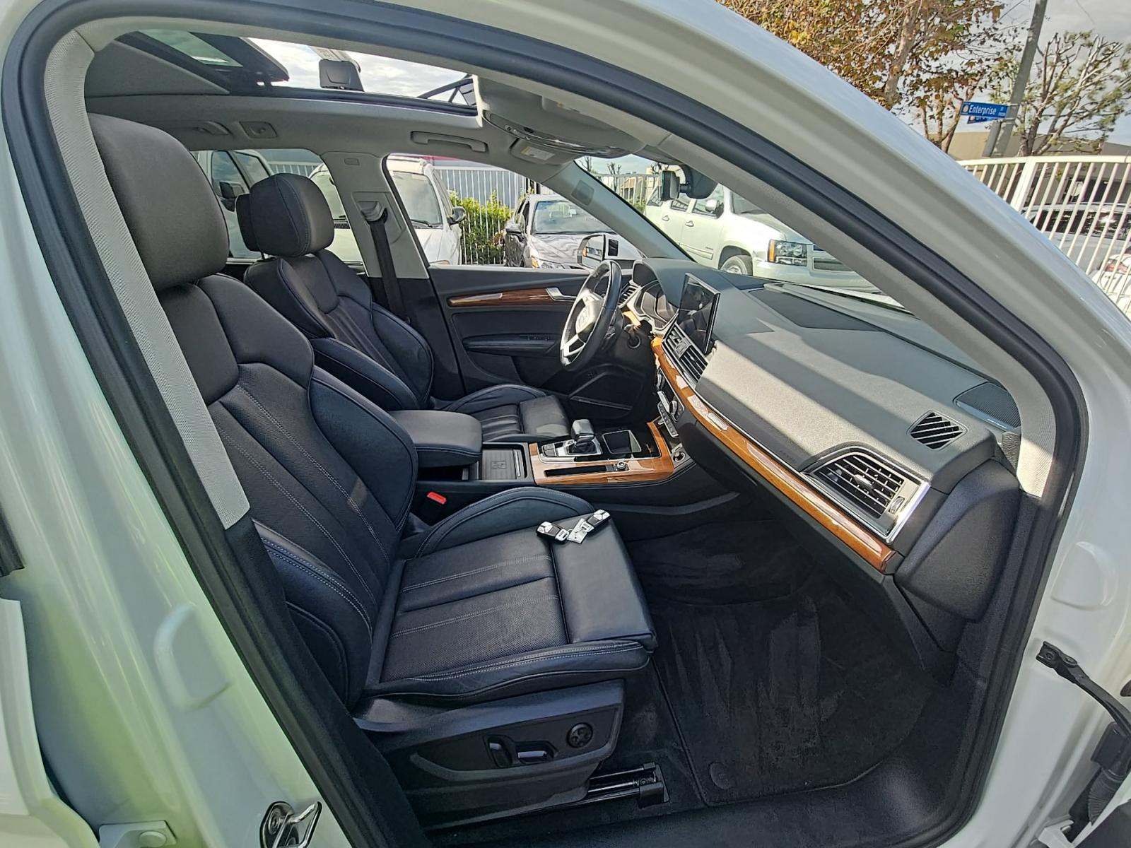 2021 Audi Q5 e Prestige AWD