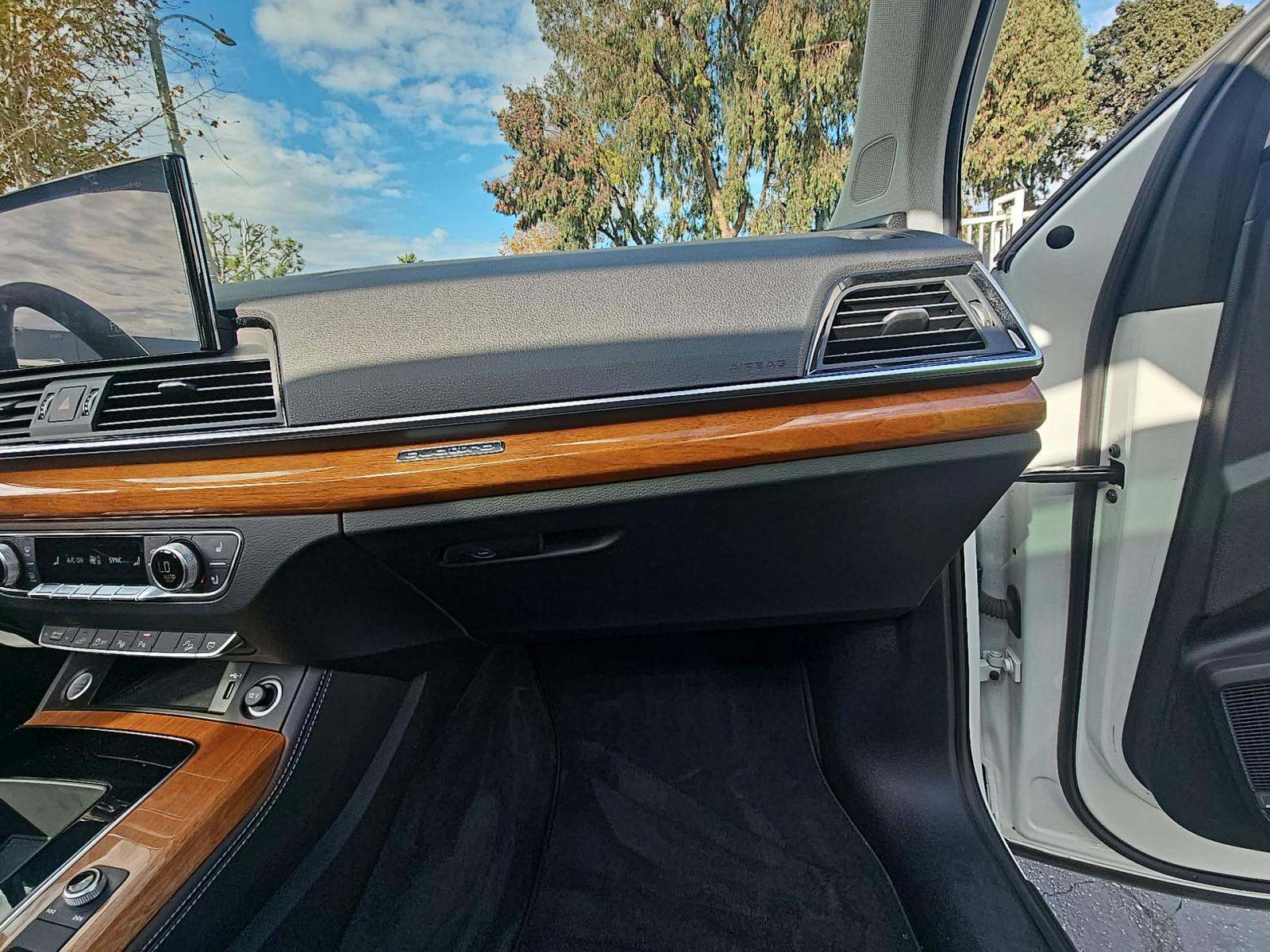 2021 Audi Q5 e Prestige AWD