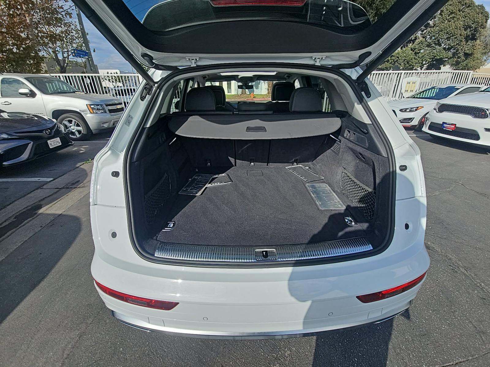 2021 Audi Q5 e Prestige AWD