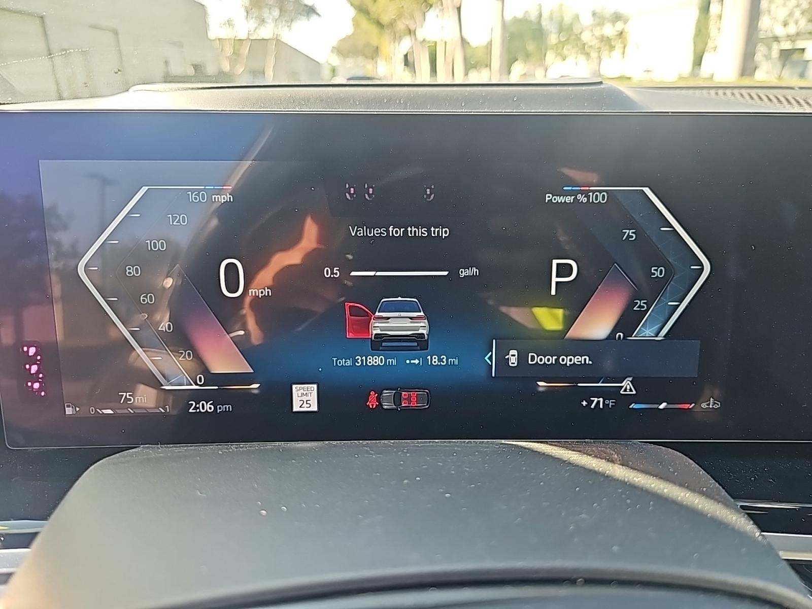 2023 BMW X7 M60i AWD