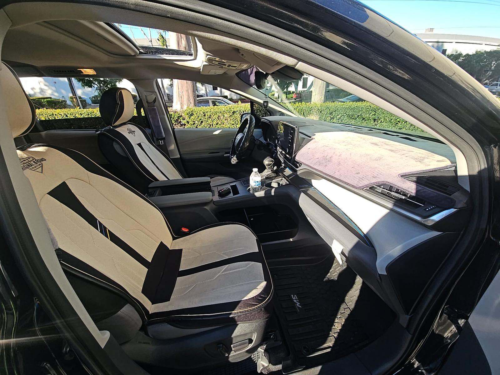 2023 Toyota Sienna Limited AWD