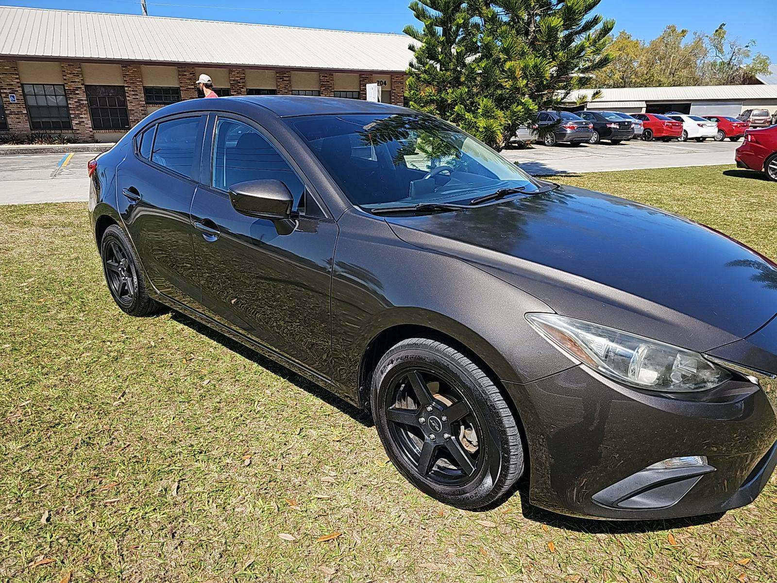 2015 MAZDA MAZDA3 i Sport FWD