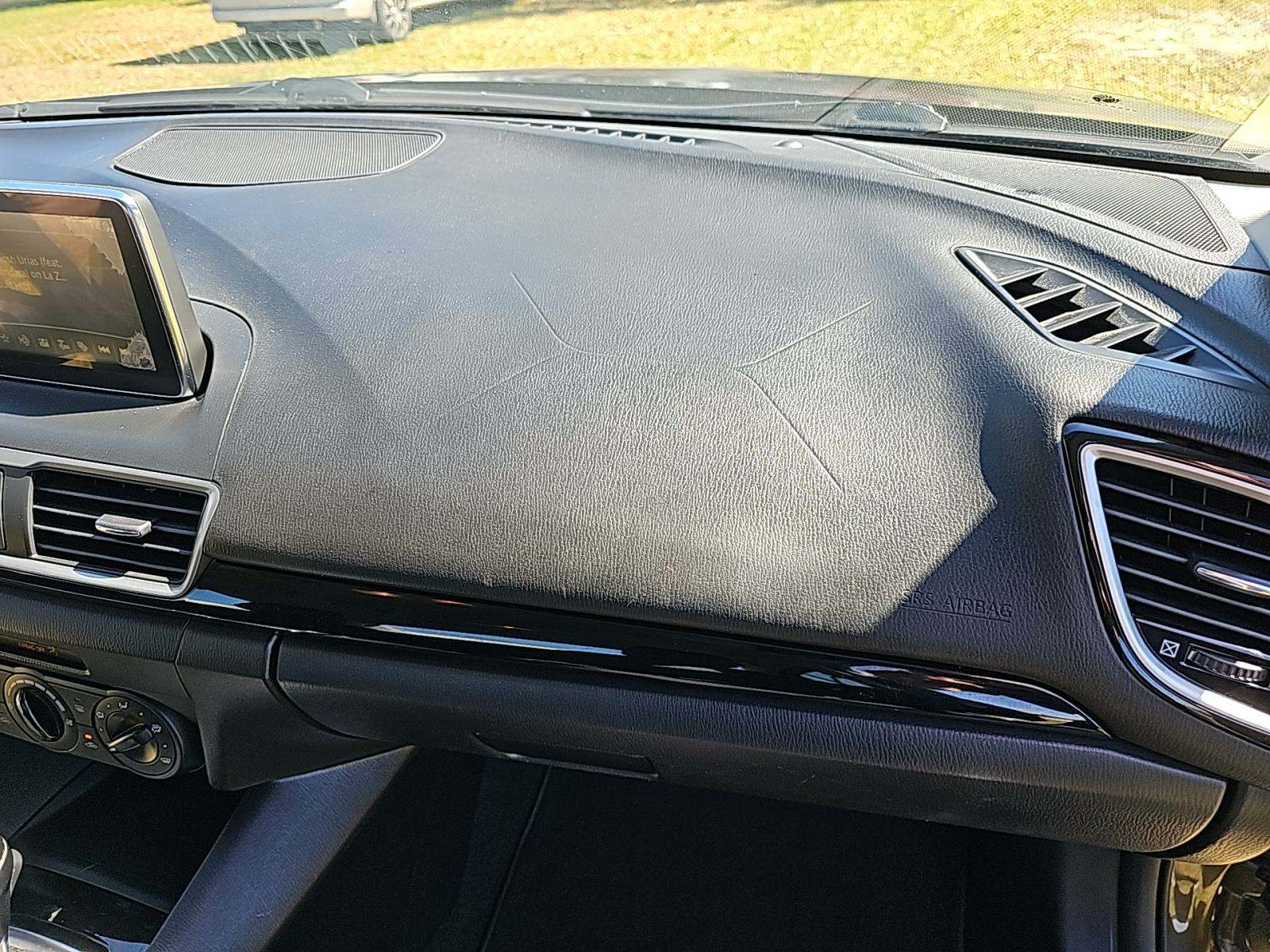 2015 MAZDA MAZDA3 i Sport FWD