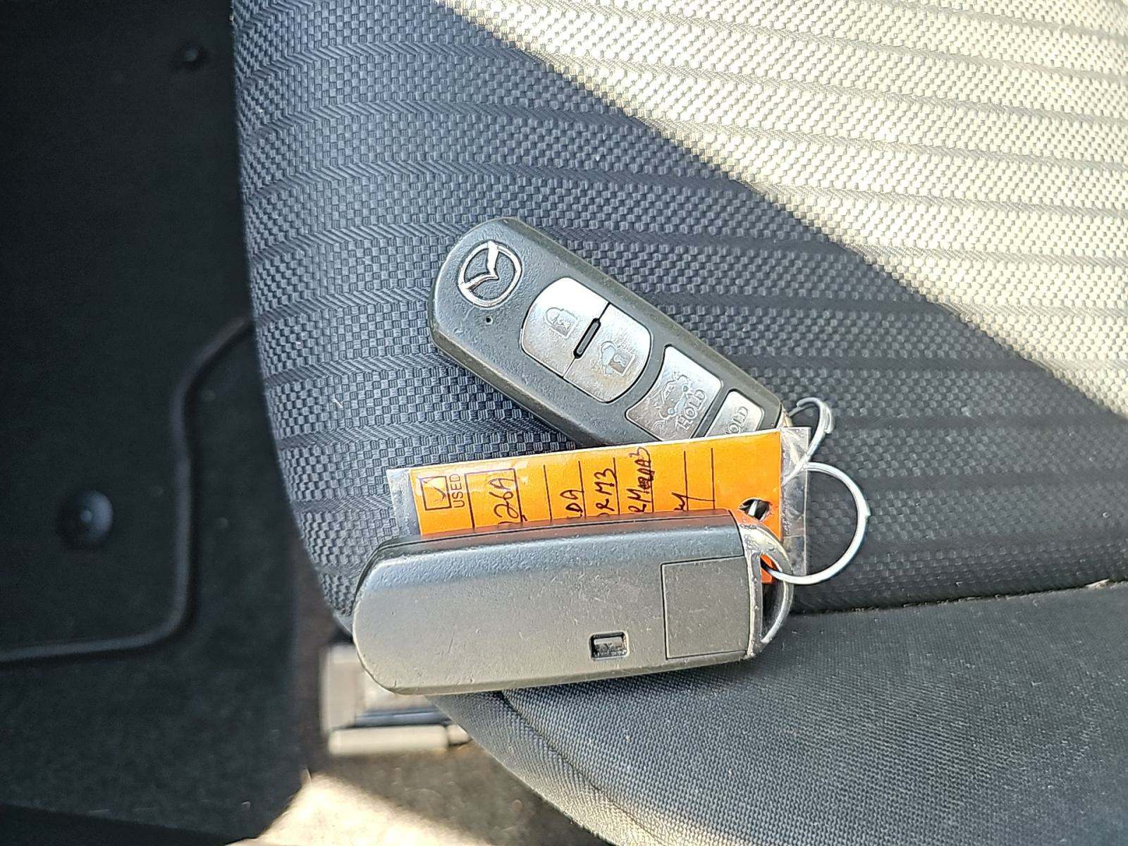 2015 MAZDA MAZDA3 i Sport FWD