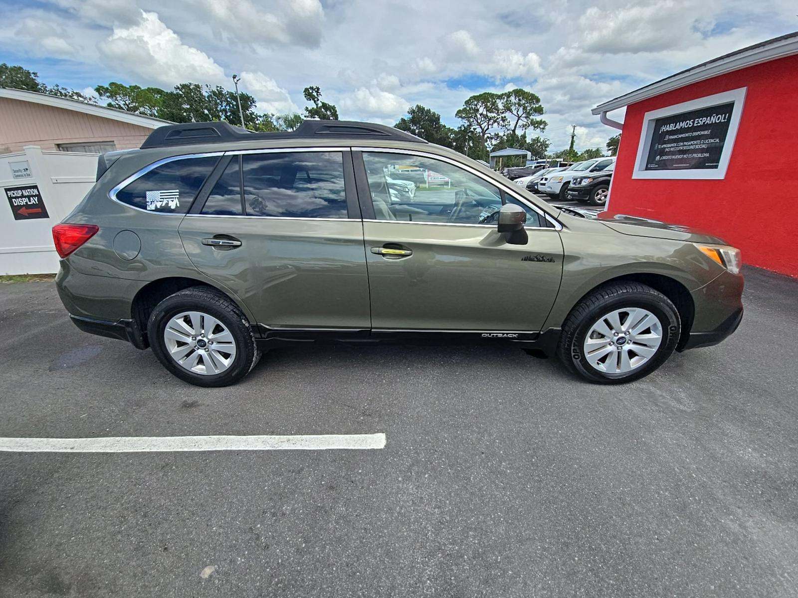 2015 Subaru Outback 2.5i Premium AWD