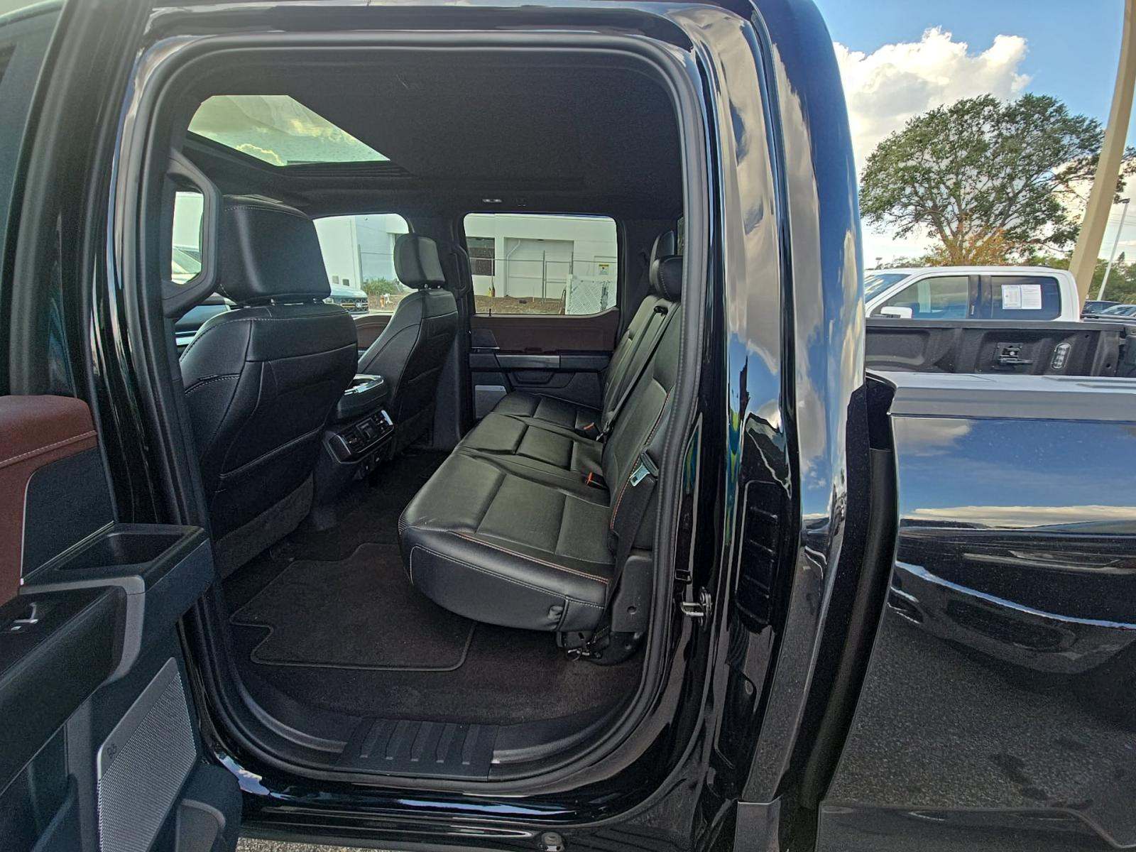 2023 Ford F-150 Lariat AWD