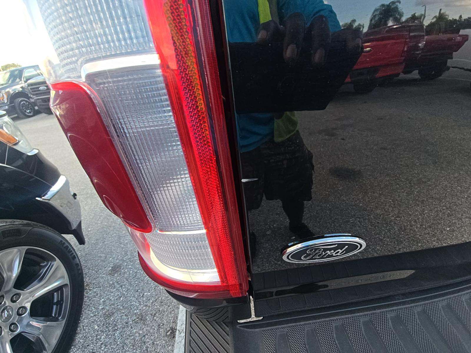 2023 Ford F-150 Lariat AWD