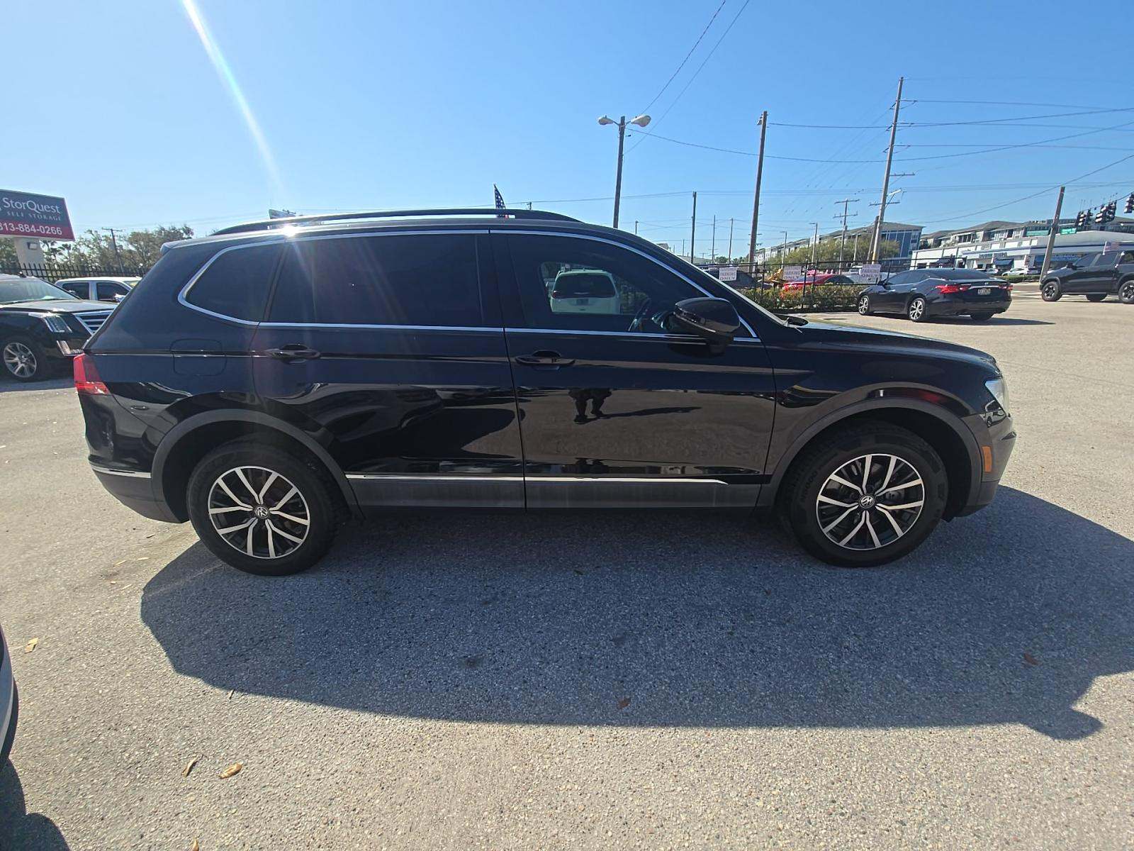 2020 Volkswagen Tiguan 2.0T SE FWD