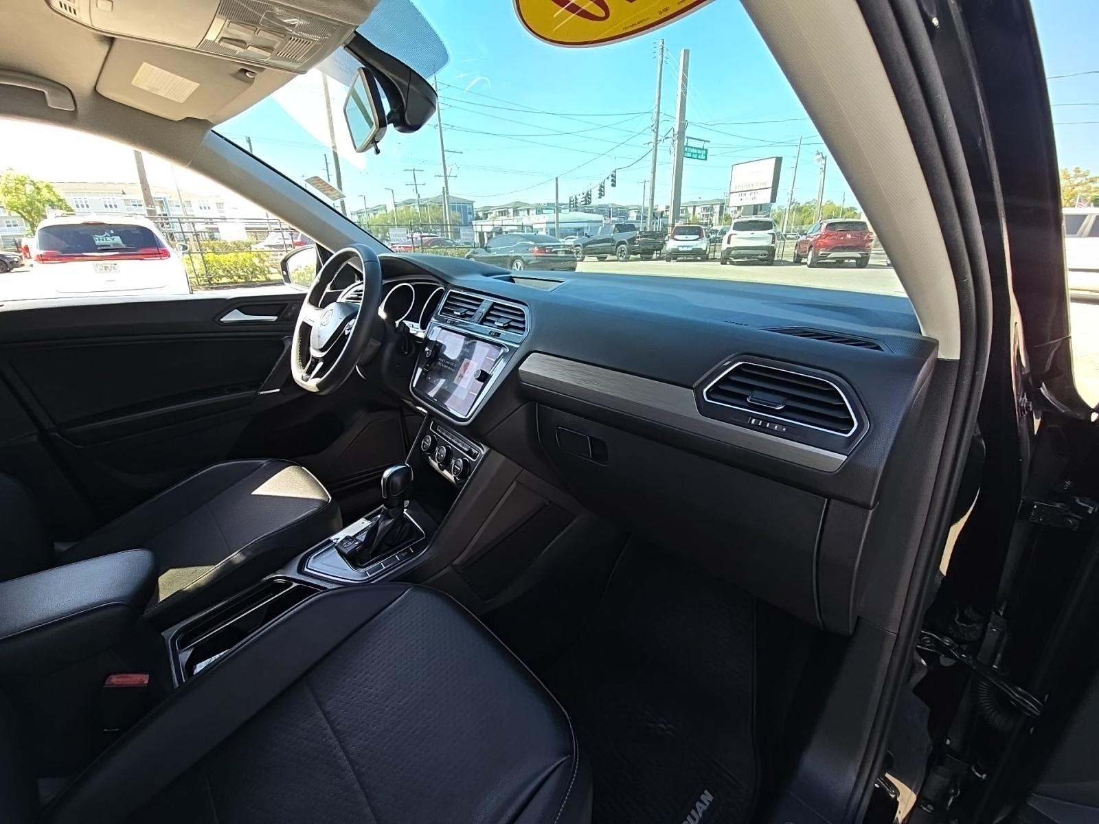 2020 Volkswagen Tiguan 2.0T SE FWD