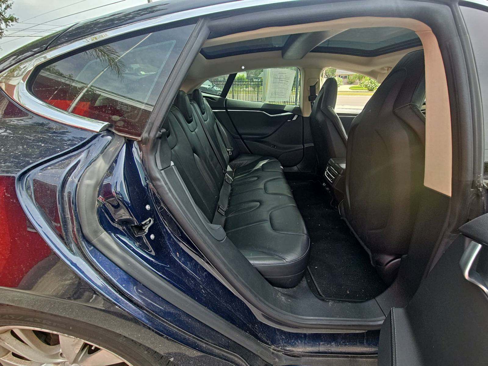 2013 Tesla Model S Base RWD