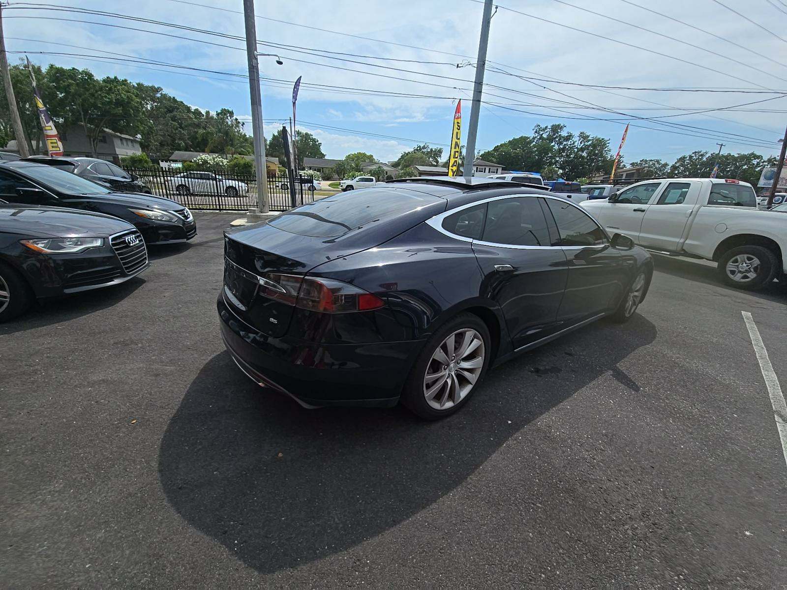 2013 Tesla Model S Base RWD