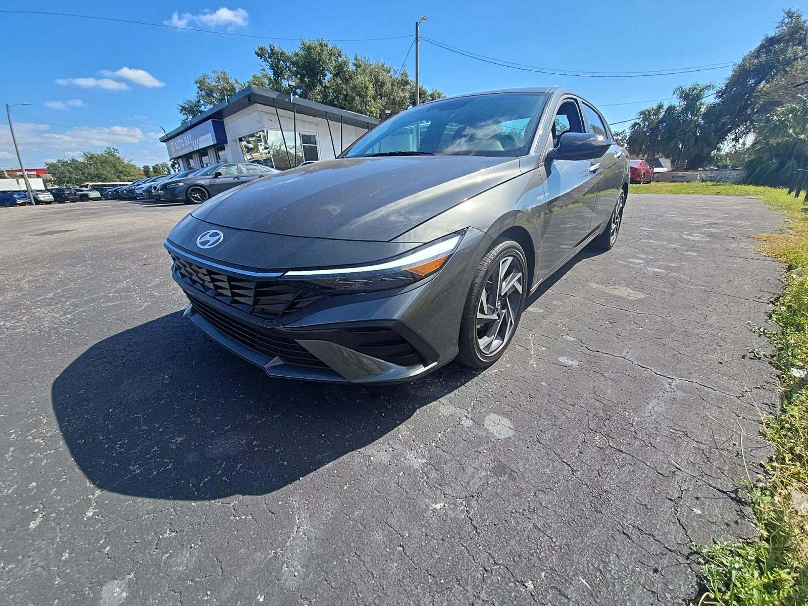 2025 Hyundai Elantra Hybrid SEL Sport FWD