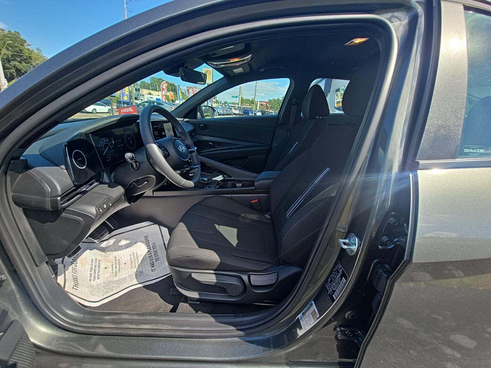 2025 Hyundai Elantra Hybrid SEL Sport FWD