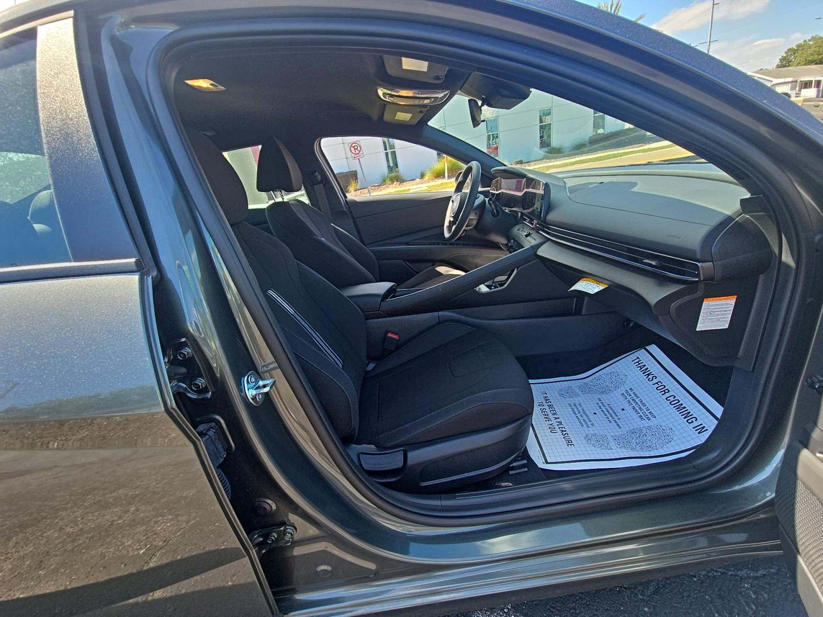 2025 Hyundai Elantra Hybrid SEL Sport FWD