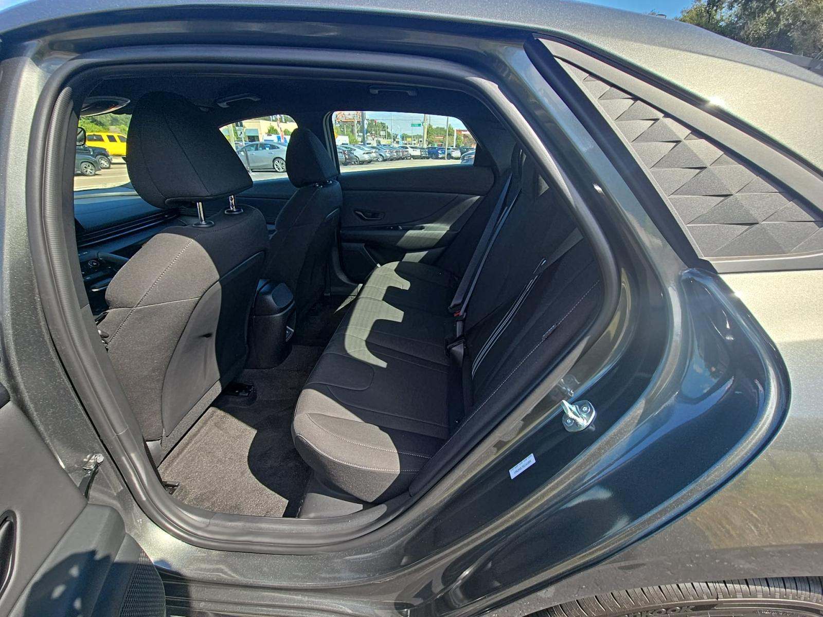 2025 Hyundai Elantra Hybrid SEL Sport FWD