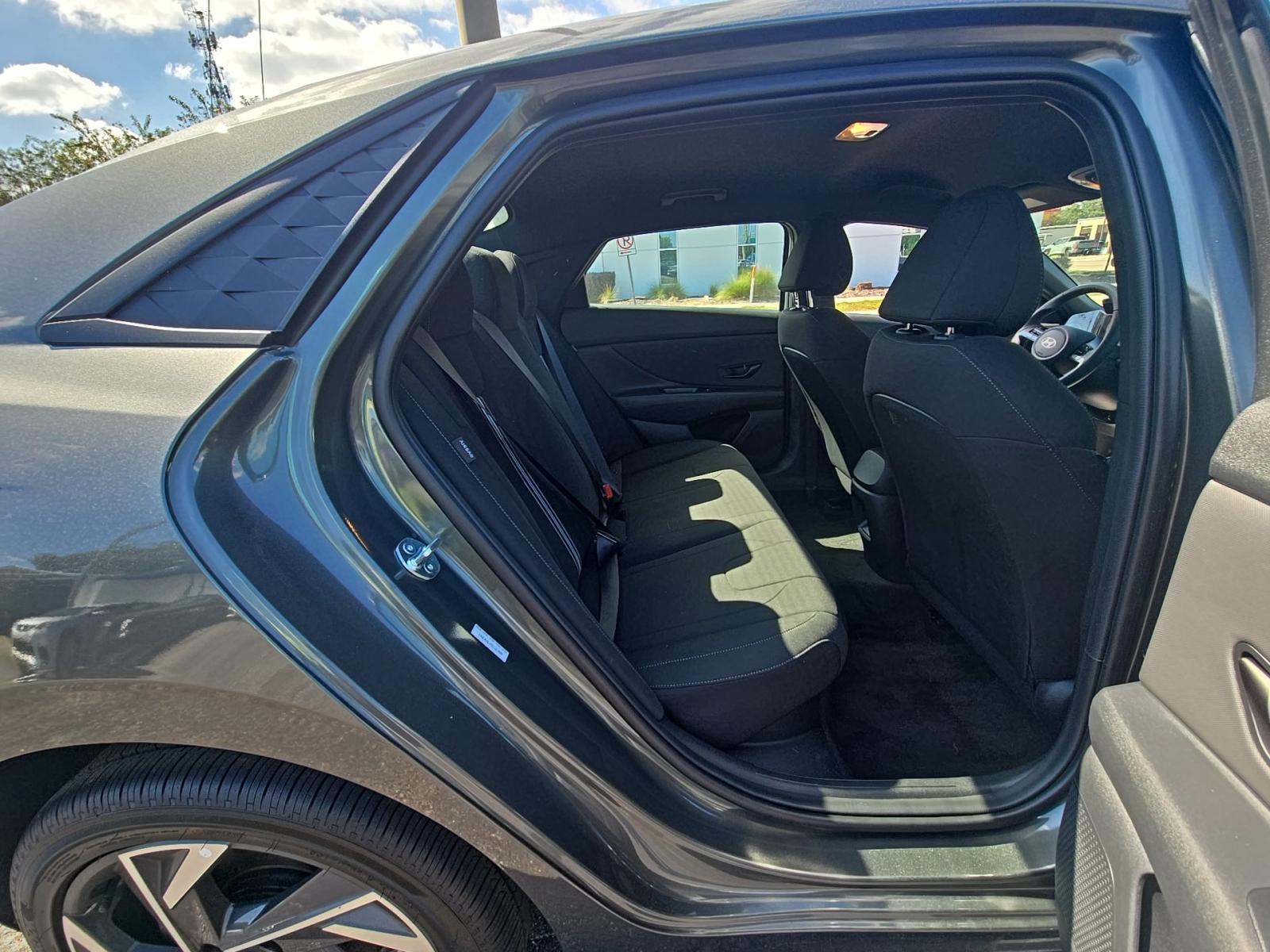 2025 Hyundai Elantra Hybrid SEL Sport FWD