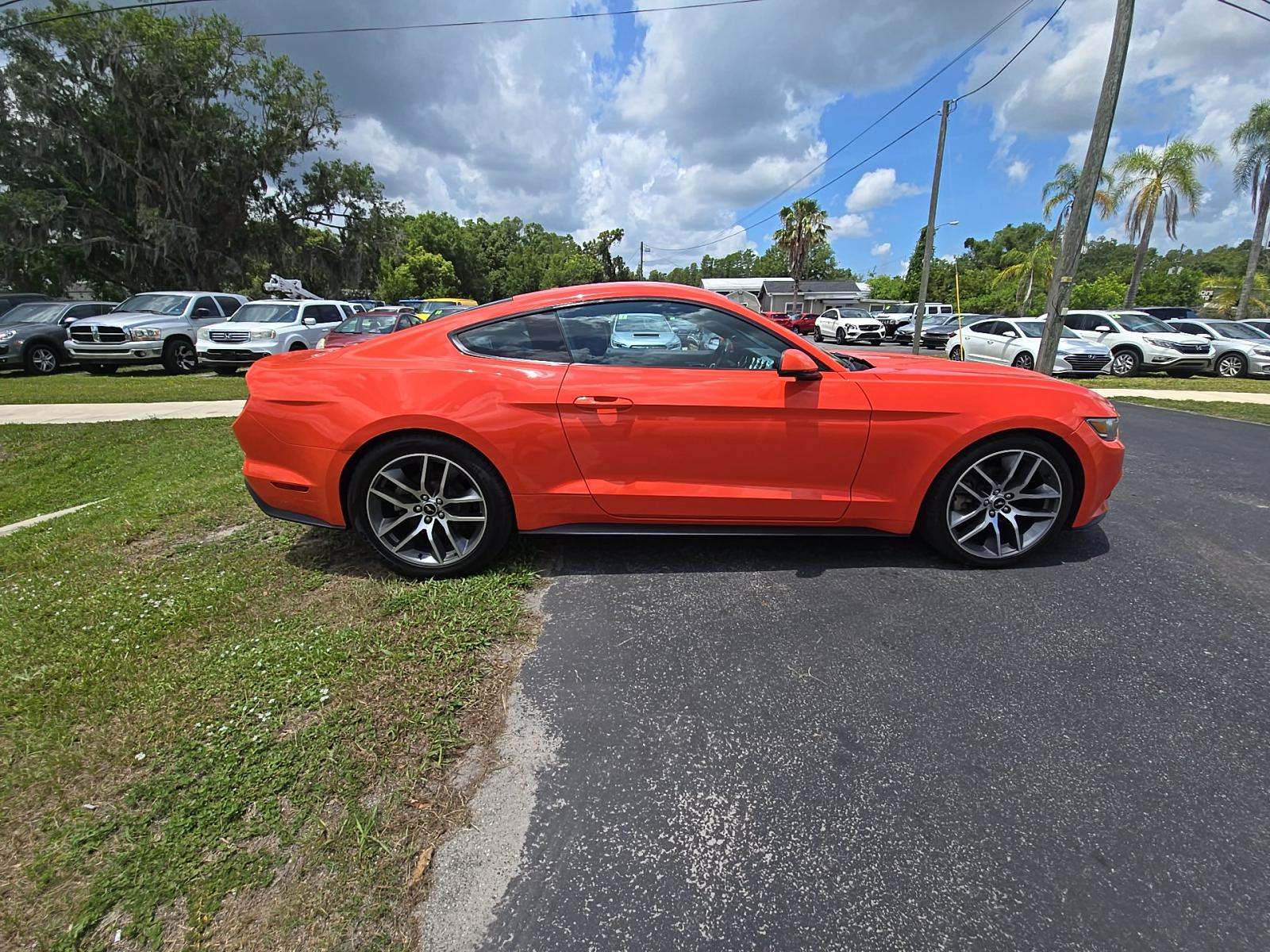 2015 Ford Mustang EcoBoost Premium RWD