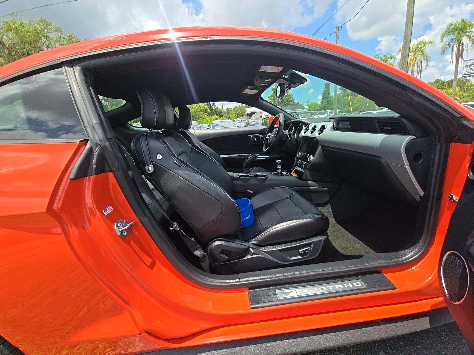 2015 Ford Mustang EcoBoost Premium RWD