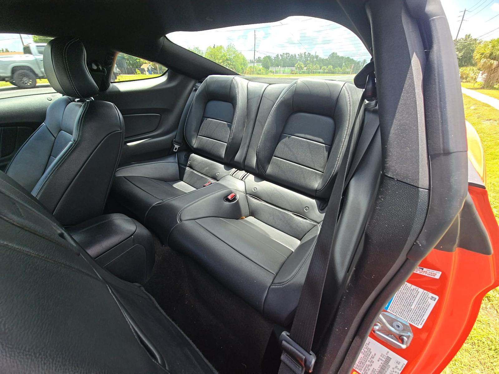 2015 Ford Mustang EcoBoost Premium RWD
