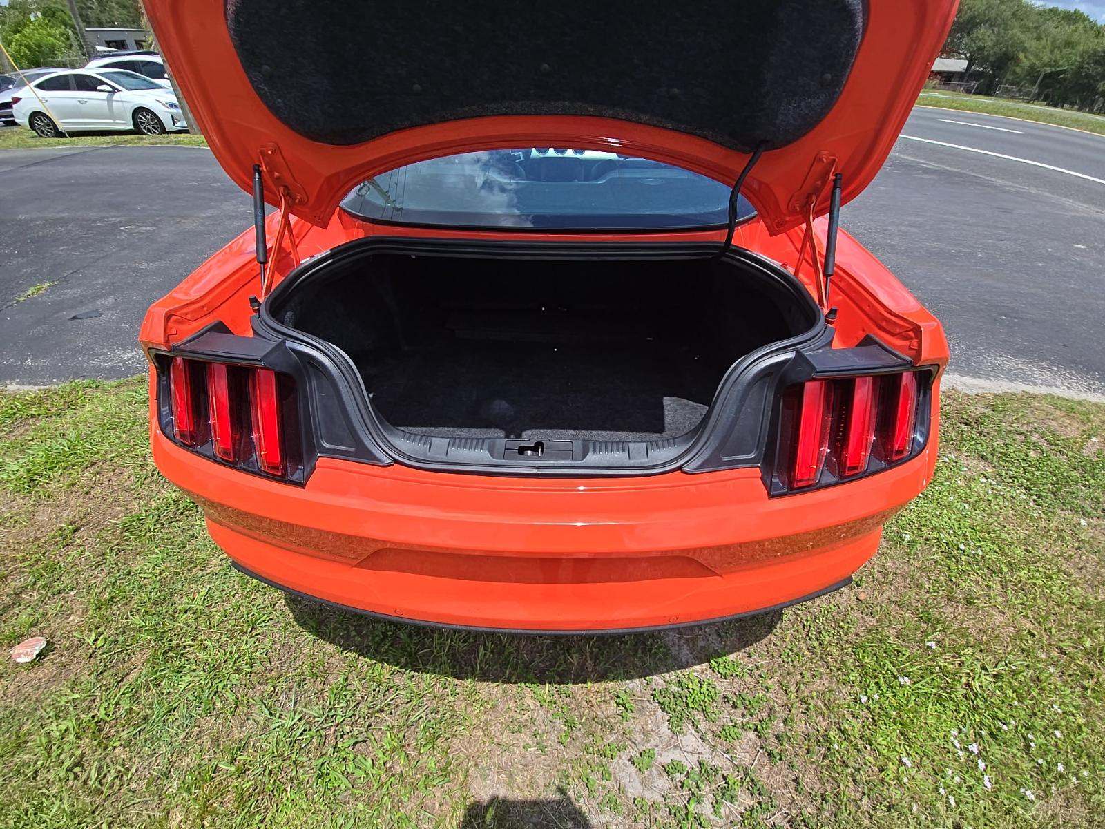 2015 Ford Mustang EcoBoost Premium RWD