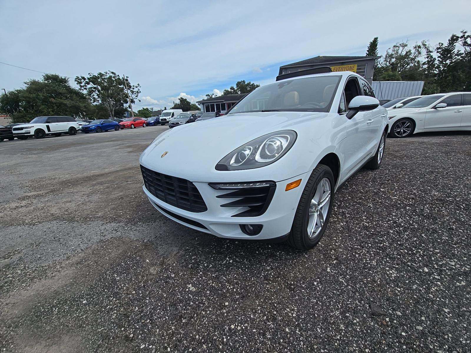 2017 Porsche Macan
