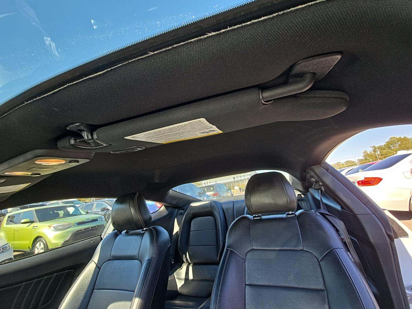 2018 Ford Mustang EcoBoost Premium RWD