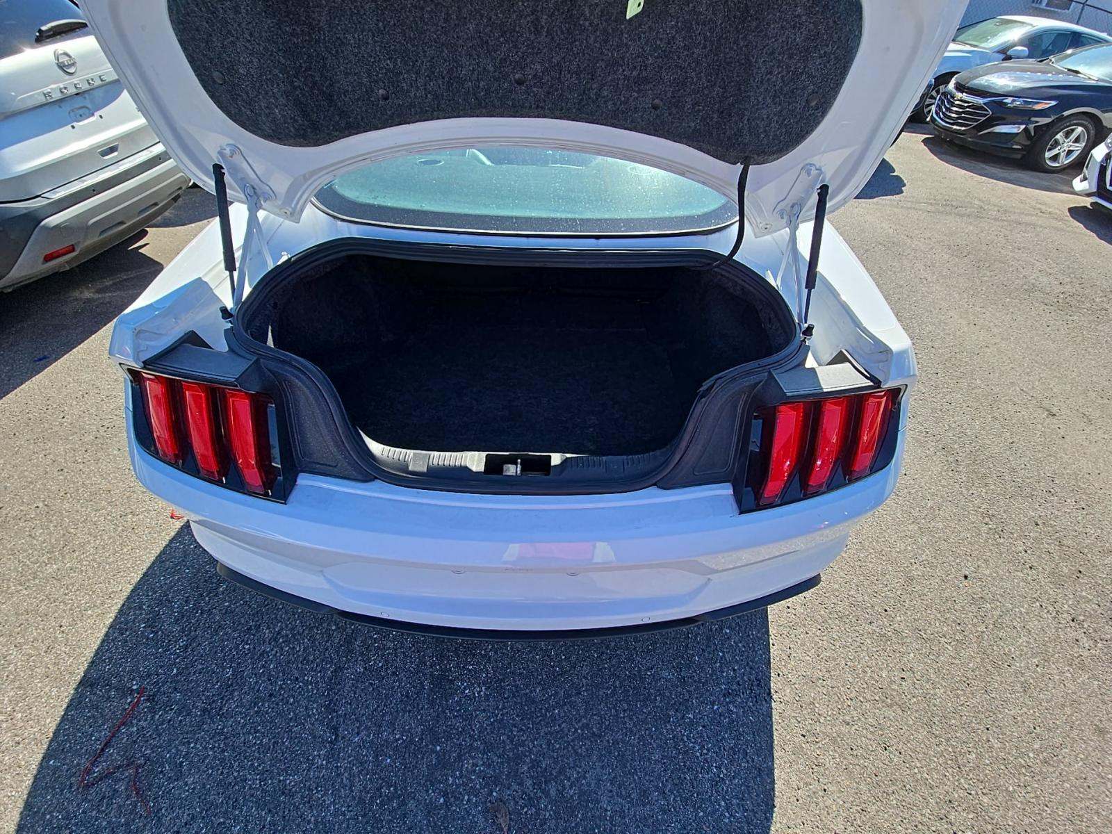 2018 Ford Mustang EcoBoost Premium RWD