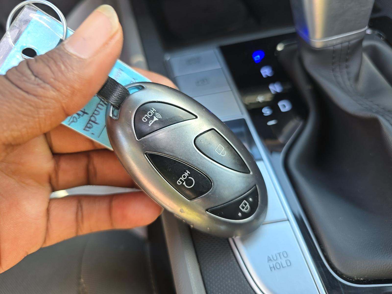 HYUNDAI SEL CONVENIENCE - 8