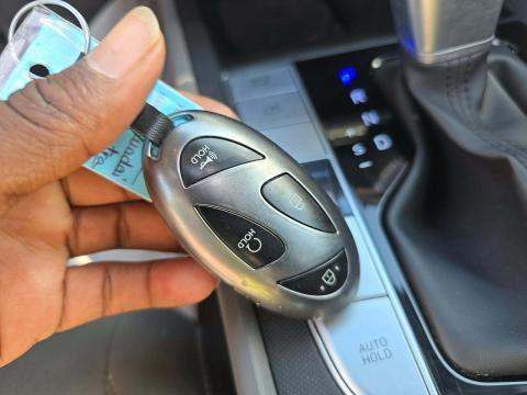 HYUNDAI SEL CONVENIENCE - 8