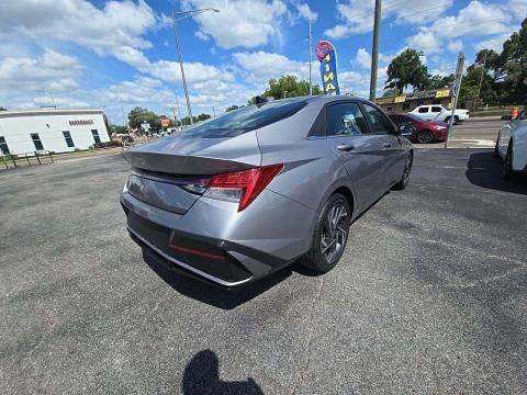 HYUNDAI SEL CONVENIENCE - 3