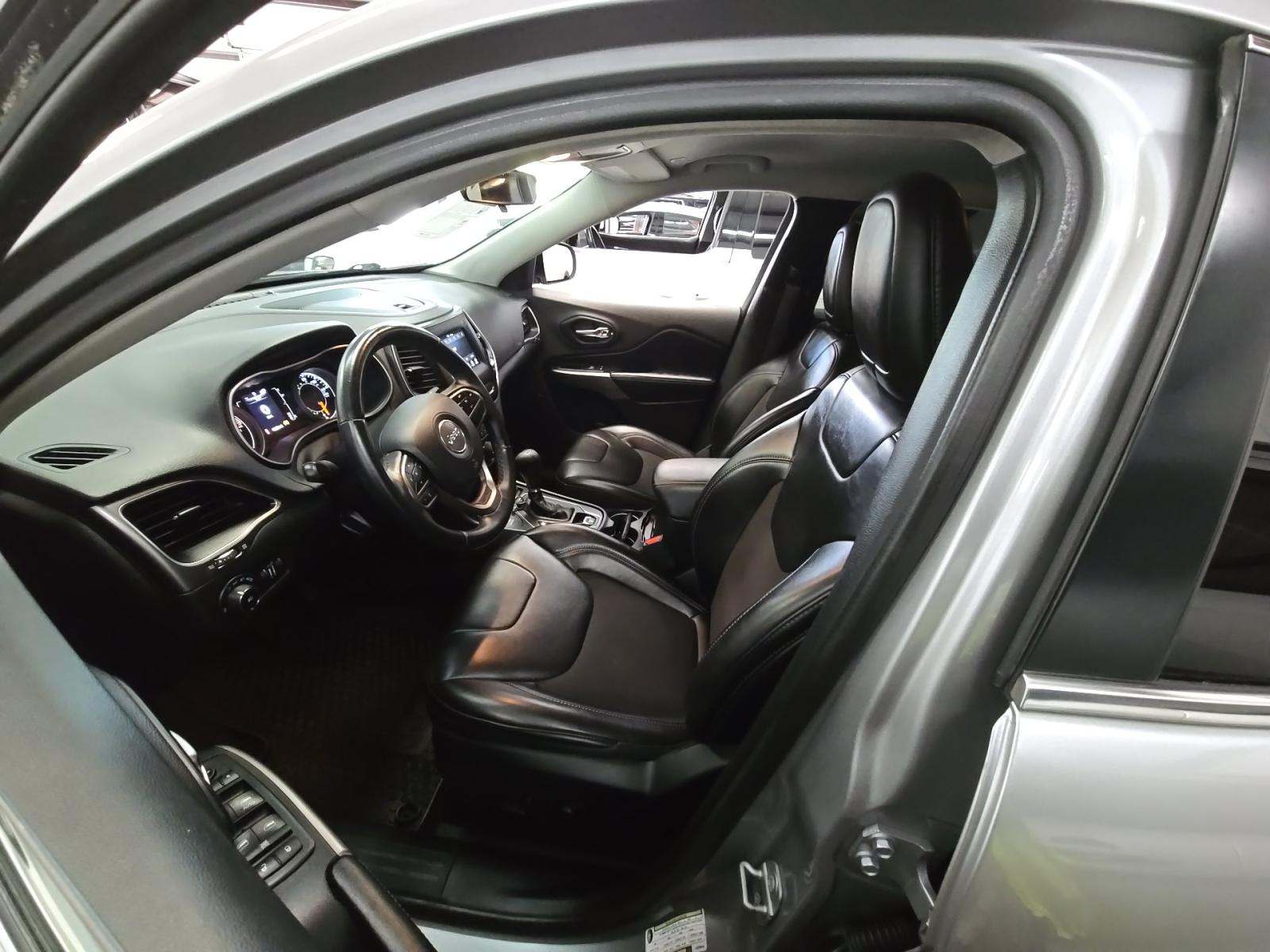 2019 Jeep Cherokee Latitude Plus AWD
