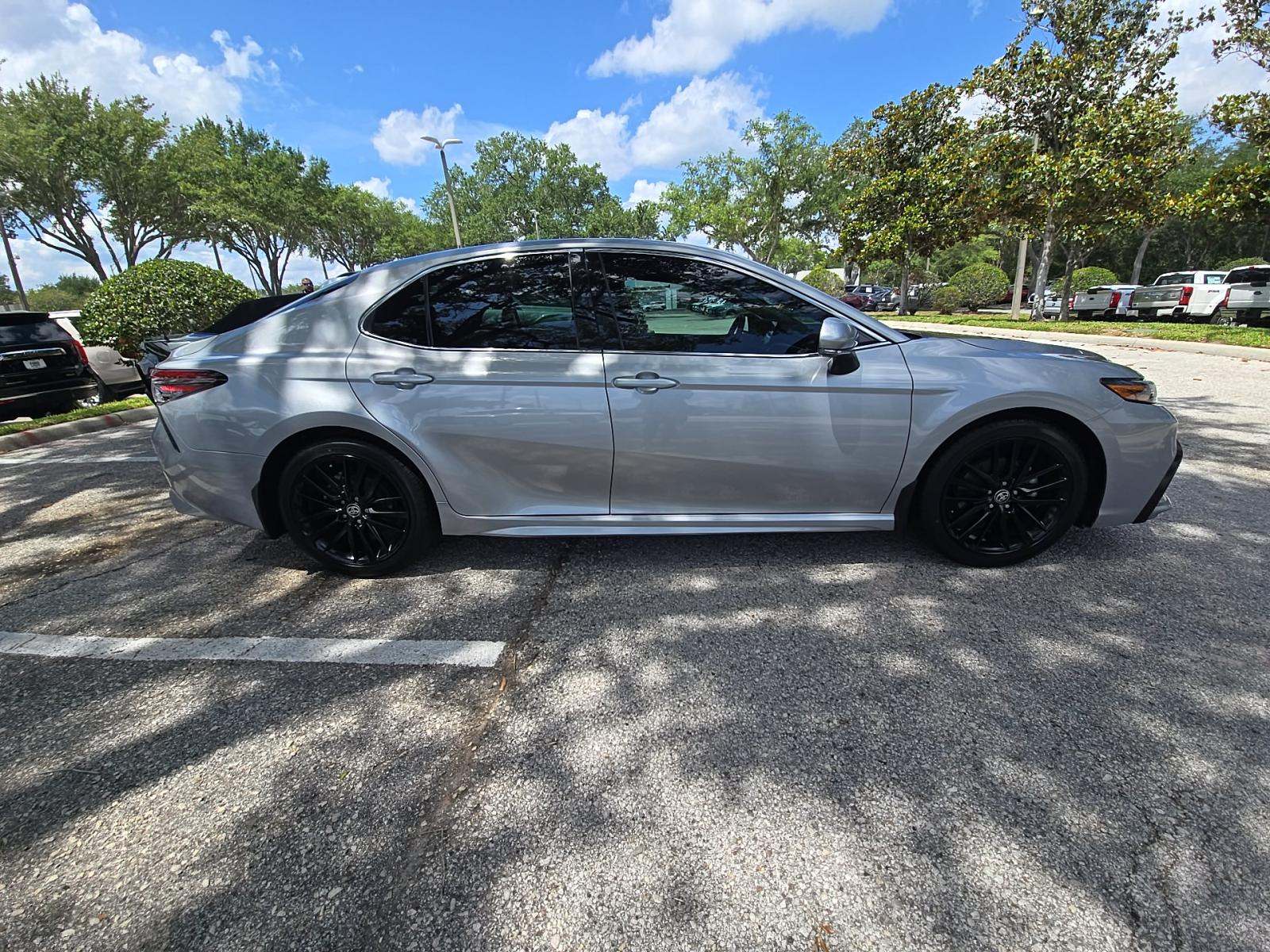 TOYOTA CAMRY - 4