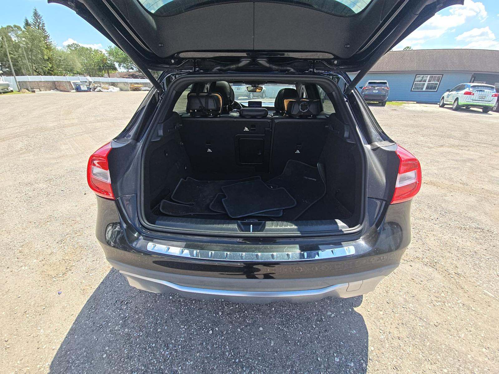 MERCEDES-BENZ GLA-CLASS - 10