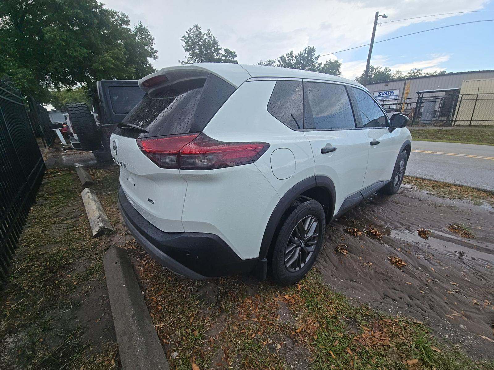 2023 Nissan Rogue S AWD
