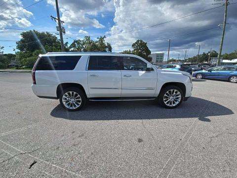 2019 Cadillac Escalade ESV Luxury RWD