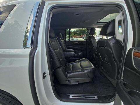 2019 Cadillac Escalade ESV Luxury RWD