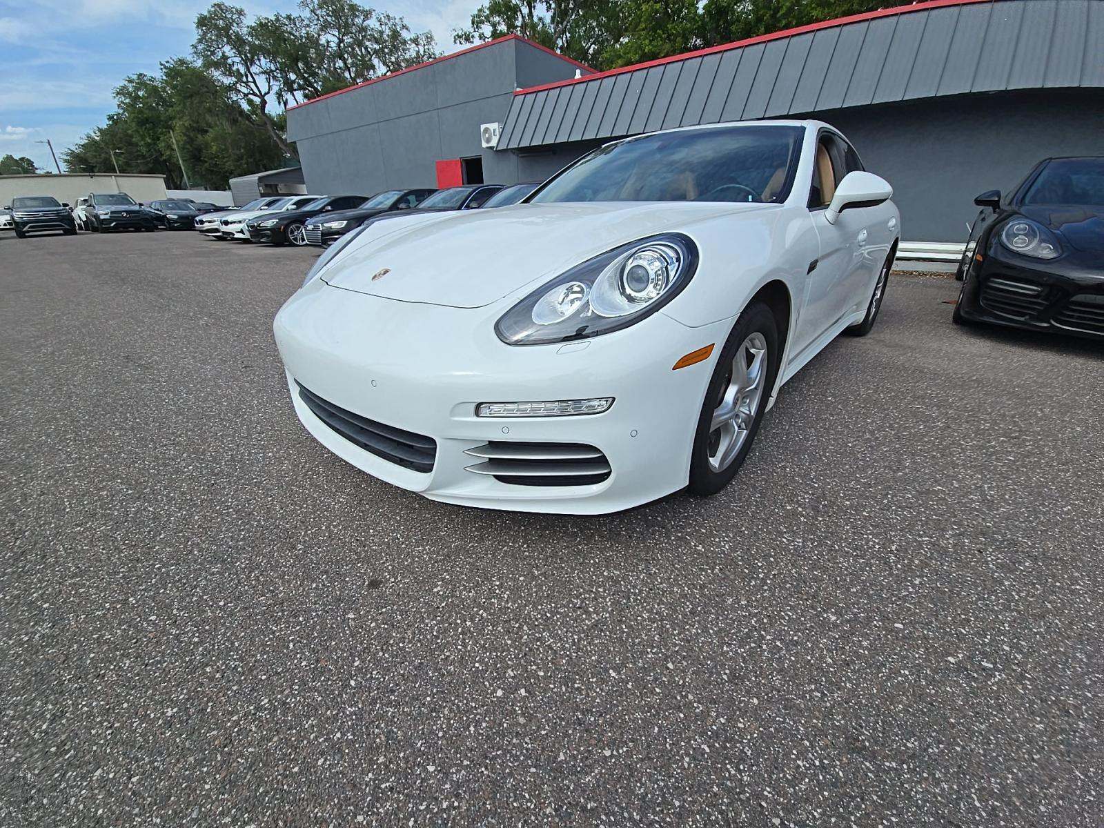 2015 Porsche Panamera 4 AWD